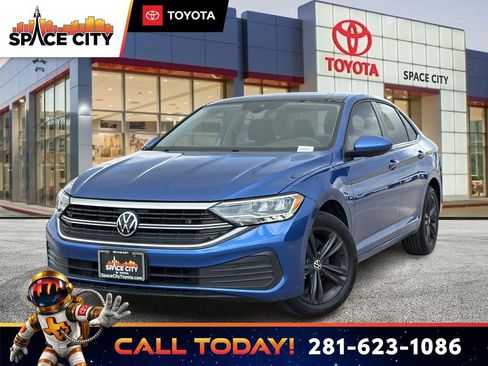 Used 2022 Volkswagen Jetta SE FWD image 1