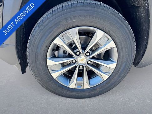 New 2026 Chevrolet Equinox LT w/ Convenience Package II FWD image 10