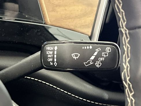 Used 2024 Volkswagen Atlas SE image 50