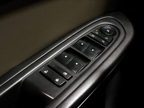 Used 2017 GMC Acadia Limited SLT AWD/4WD image 22