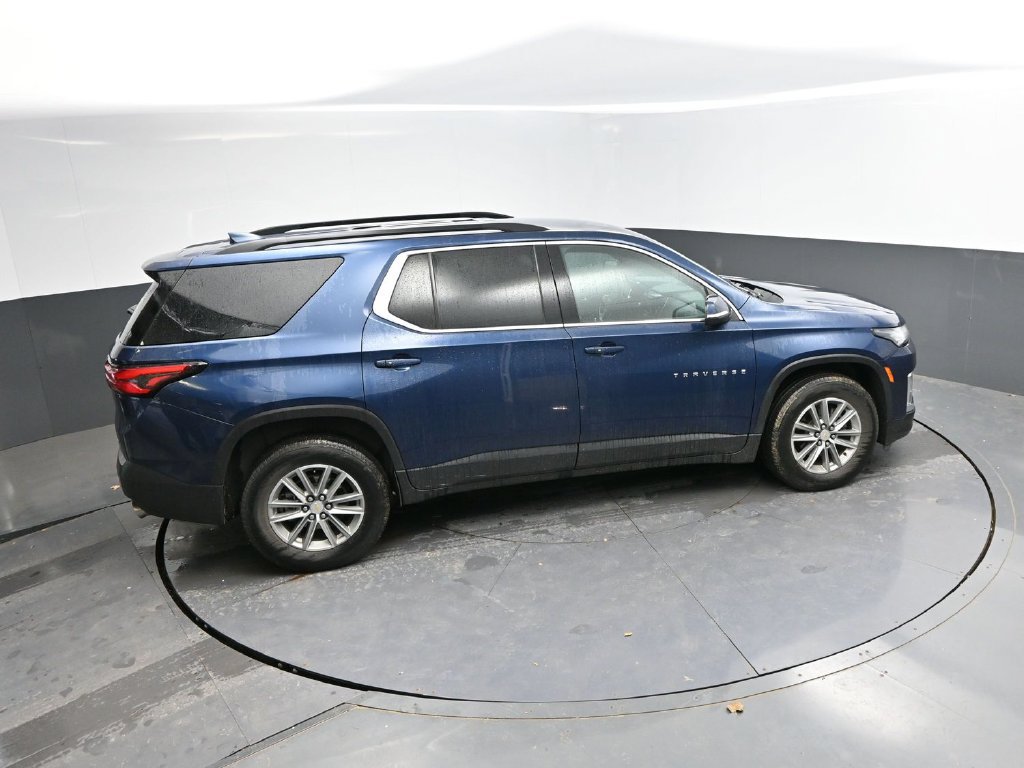 Used 2023 Chevrolet Traverse LT FWD image 28