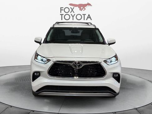 New 2026 Toyota Highlander Platinum AWD/4WD image 8