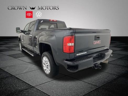 Used 2018 GMC Sierra 2500 Denali w/ Duramax Plus Package image 4