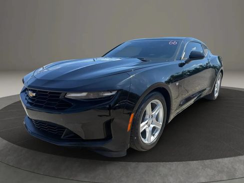 Used 2022 Chevrolet Camaro LT RWD image 1