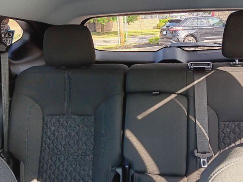 Used 2022 Chevrolet Blazer LT image 25