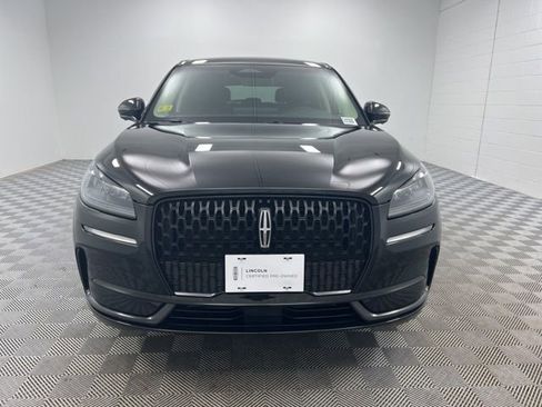 Used 2023 Lincoln Corsair Standard w/ Equipment Group 101A image 3