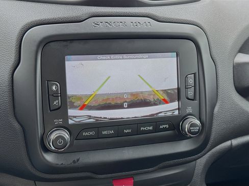 Used 2017 Jeep Renegade Trailhawk image 10