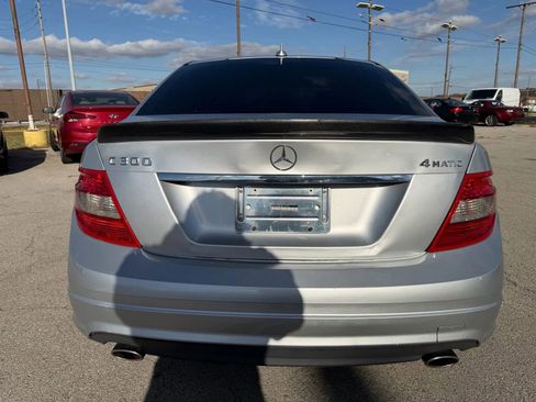 Used 2011 Mercedes-Benz C 300 4MATIC Sedan image 4