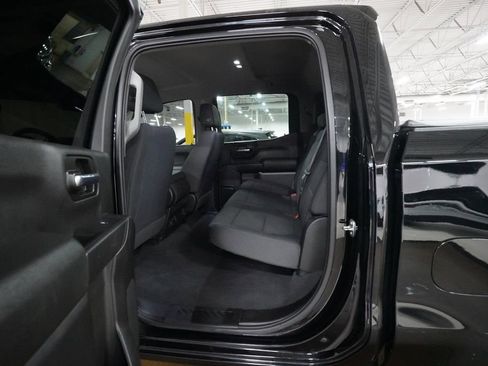 Used 2019 Chevrolet Silverado 1500 Custom w/ Custom Convenience Package image 15