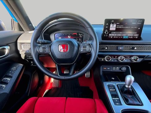 Used 2025 Honda Civic Type R image 6