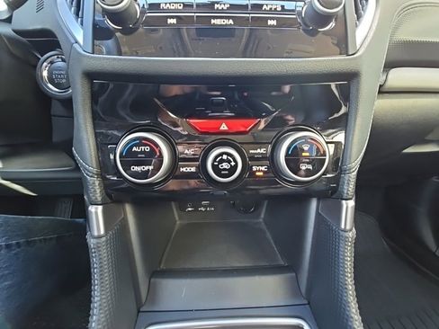 Used 2023 Subaru Forester Limited image 24