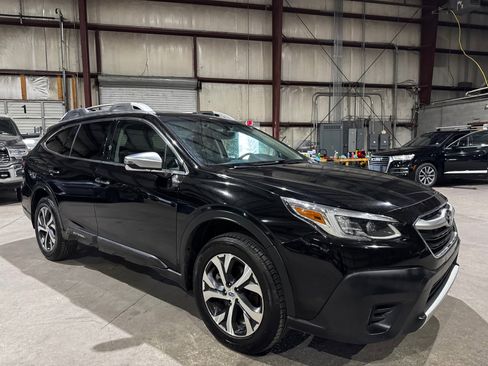 Used 2020 Subaru Outback Touring w/ Popular Package #2 image 2