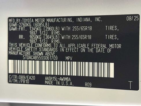 Certified 2025 Toyota Grand Highlander XLE image 29