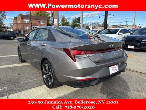 Used 2023 Hyundai Elantra SEL w/ Convenience Package image 3