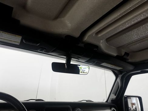Used 2019 Jeep Wrangler Unlimited Sahara w/ Uconnect 4C Nav & Sound Group AWD/4WD image 31