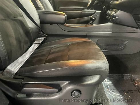 Used 2022 Dodge Durango GT w/ GT Premium Group AWD/4WD image 18