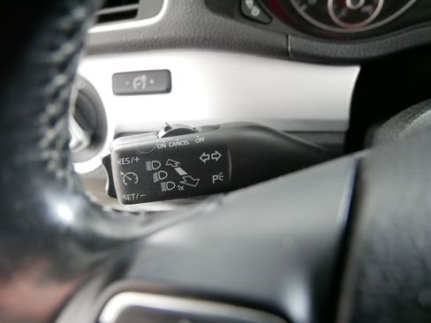 Used 2013 Volkswagen Passat 2.5 SE image 31