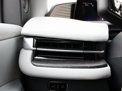 New 2026 Lincoln Navigator Black Label AWD/4WD image 42