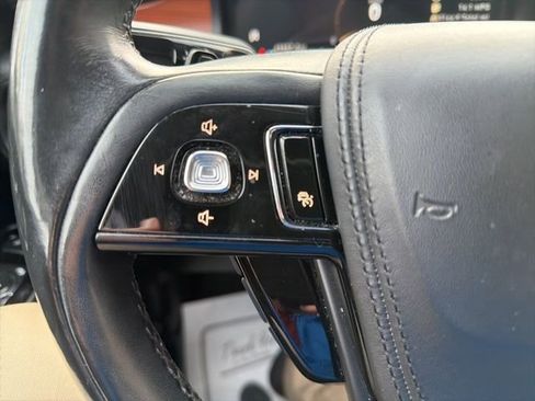 Used 2020 Lincoln Aviator Reserve w/ Equipment Group 201A image 18