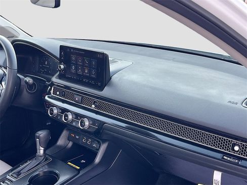 Used 2023 Honda Civic Touring image 30