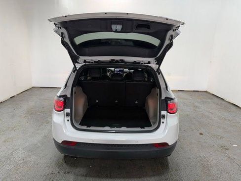 Certified 2024 Jeep Compass Limited AWD/4WD image 10