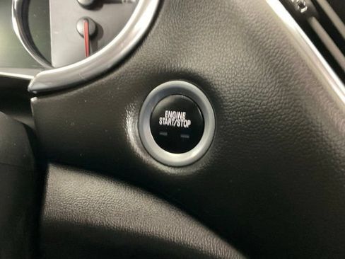 Used 2020 Chevrolet Malibu Premier FWD image 17