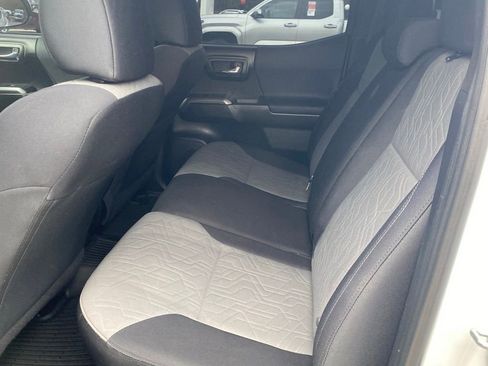 Used 2021 Toyota Tacoma TRD Sport image 8