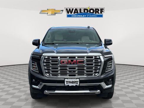 Used 2025 GMC Yukon Denali w/ Advanced Technology Package RWD image 6