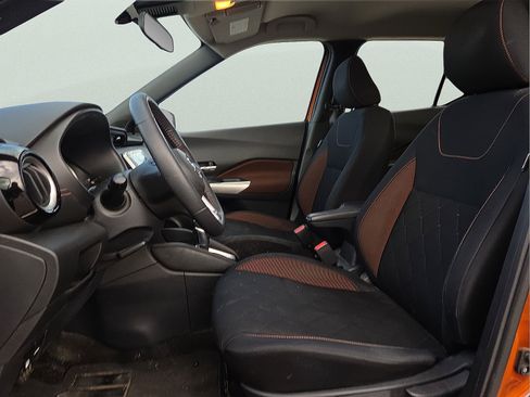 Used 2020 Nissan Kicks SR w/ Exterior Package FWD image 14