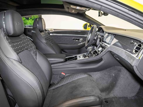 Used 2024 Bentley Continental GT Speed image 2
