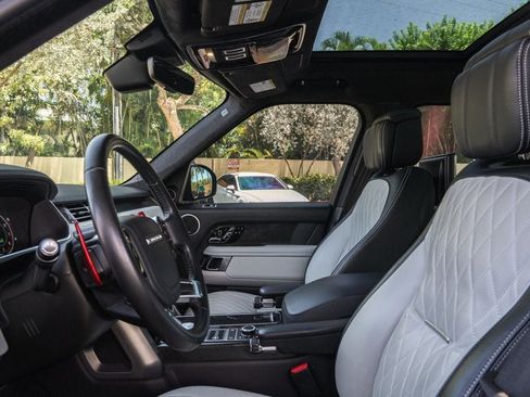 Used 2019 Land Rover Range Rover SV Autobiography Dynamic AWD/4WD image 14