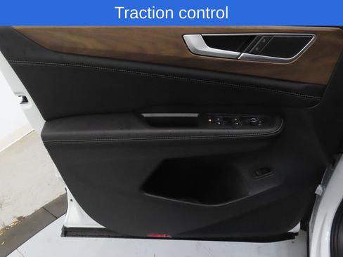 Certified 2026 Volkswagen Atlas SE FWD image 7