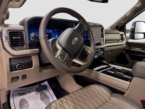 New 2025 Ford F350 Platinum w/ Platinum Plus Package image 9
