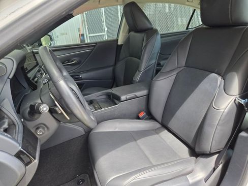 Used 2023 Lexus ES 350 w/ Premium Package FWD image 11