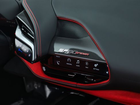 Used 2025 Ferrari SF90 Spider AWD/4WD image 22