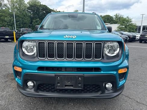 Used 2022 Jeep Renegade Latitude w/ Convenience Group AWD/4WD image 2