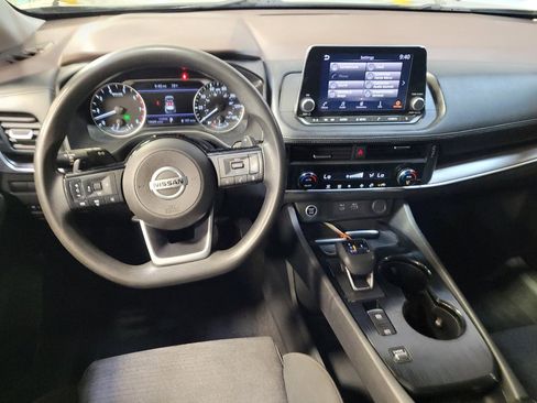 Used 2023 Nissan Rogue SV FWD image 22