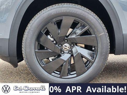 New 2026 Volkswagen Atlas SE image 9