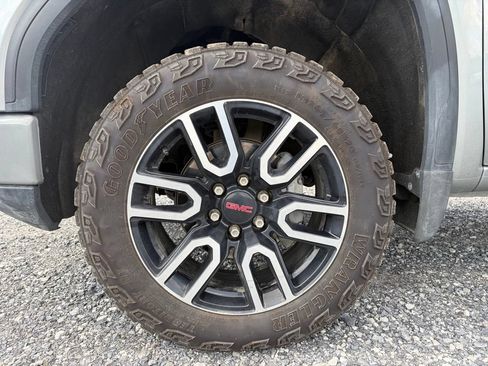 Used 2026 GMC Sierra 1500 AT4 w/ AT4 Premium Package AWD/4WD image 6