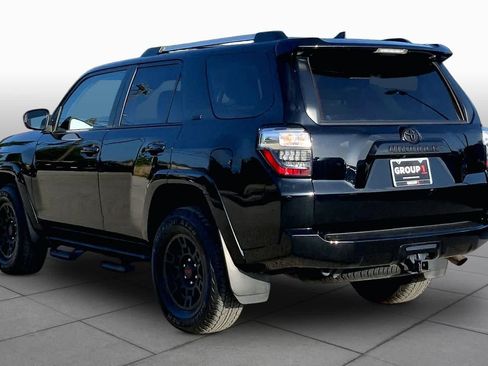 Used 2023 Toyota 4Runner SR5 AWD/4WD image 11