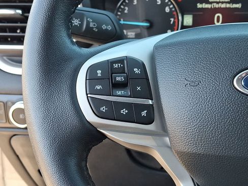 Used 2023 Ford Explorer XLT w/ Equipment Group 202A image 24