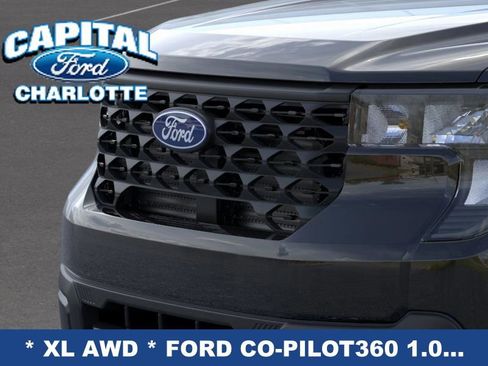 New 2025 Ford Maverick XL w/ Equipment Group 102A image 19