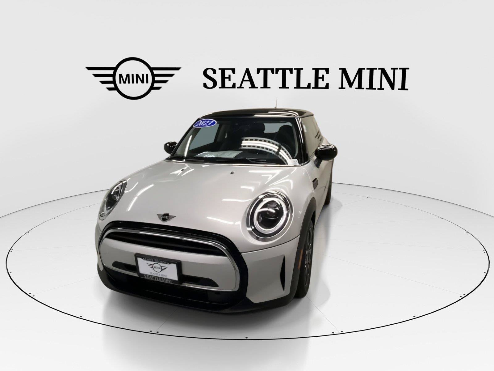 Used 2023 MINI Cooper 2-Door Hardtop FWD image 4
