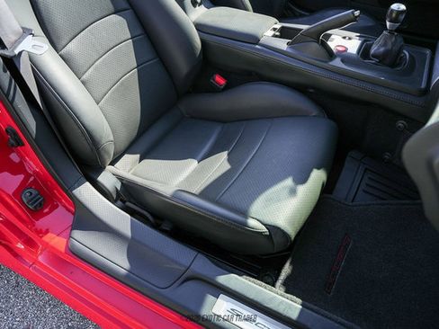 Used 2004 Honda S2000 image 40