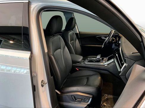 Used 2023 Audi Q7 2.0T Premium Plus w/ Premium Plus Package AWD/4WD image 9