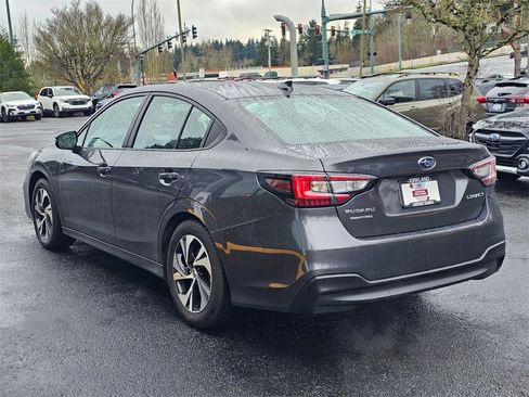 Used 2025 Subaru Legacy Premium image 5