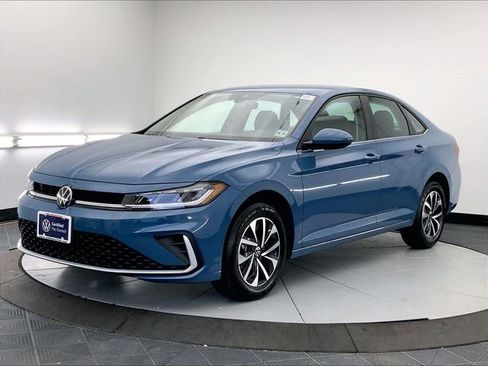 Used 2026 Volkswagen Jetta S FWD image 2