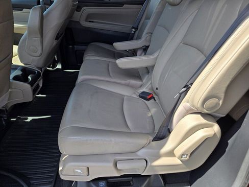 Used 2018 Honda Odyssey EX-L image 12