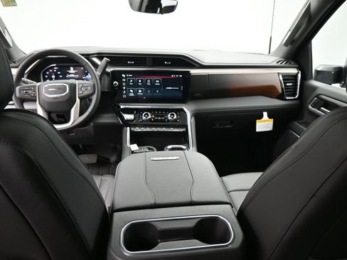 New 2026 GMC Sierra 3500 Denali w/ Denali Reserve Package image 21