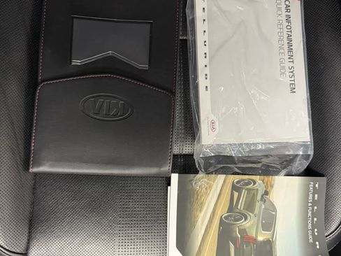 Used 2020 Kia Telluride EX w/ EX Premium Package image 38
